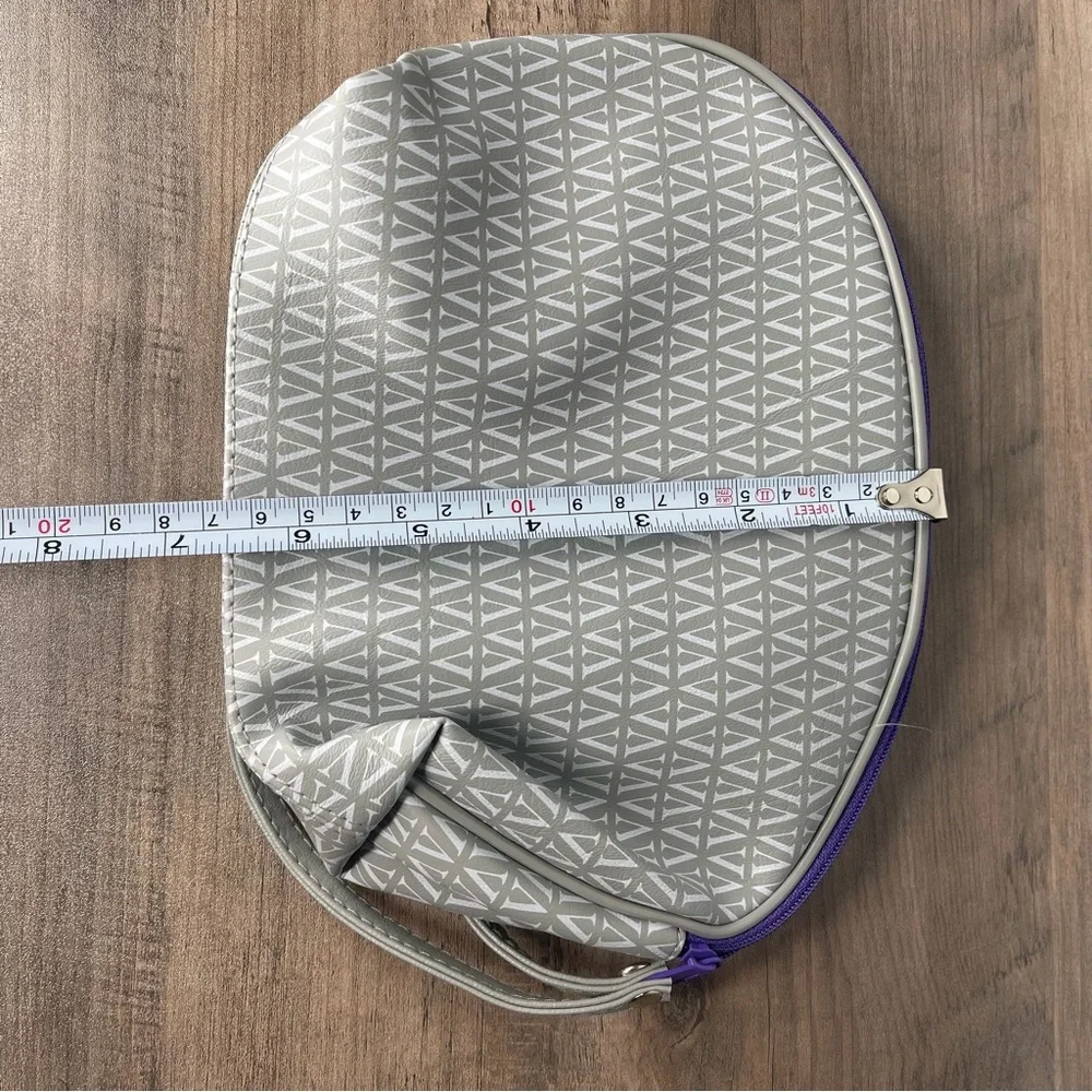 Set of 2 vintage Avon Gray‎ and Purple Patterned Women's makeup Bag Set